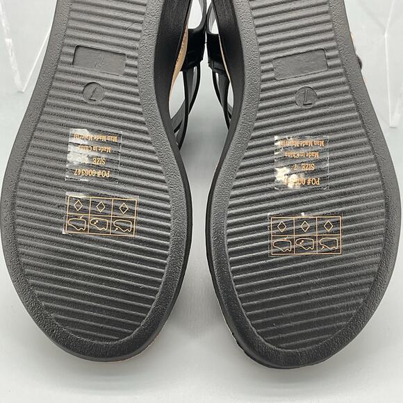 New Journee Collection Women’s Bianca Wedge Sandals Black Size 7 - Picture 9 of 11